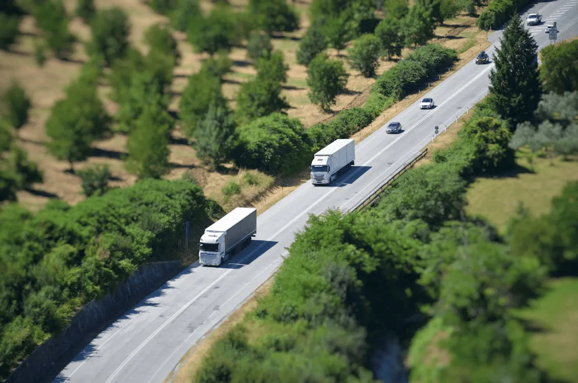 camion transport frigorifique prix sur route