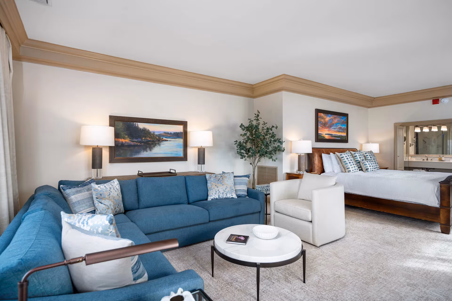 Room Img