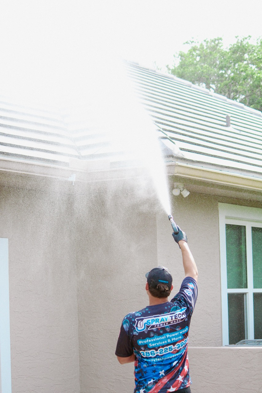 SprayTech roof cleaning in Palm Coast Florida