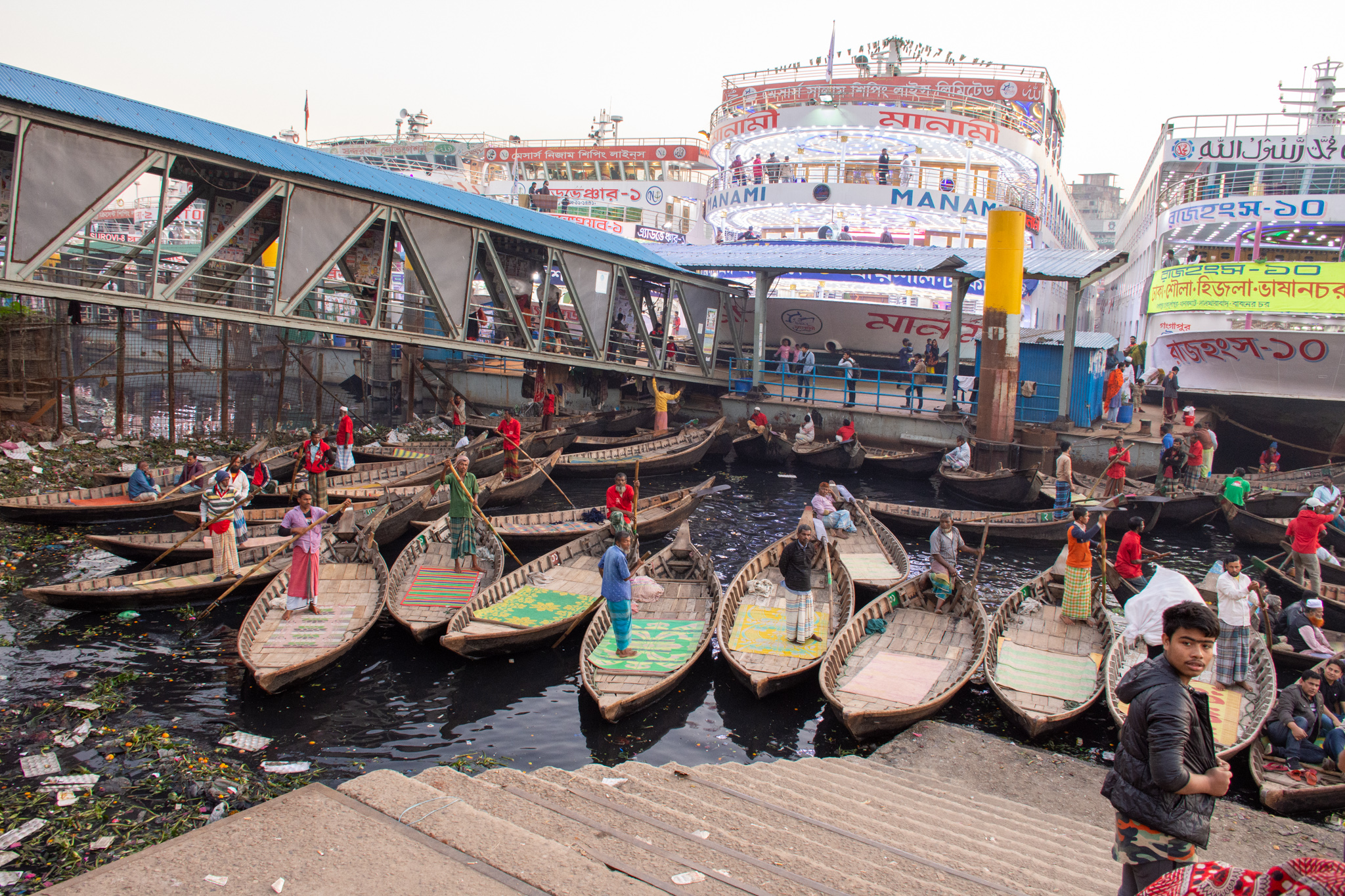 Boats in dhaka port, saderghat Bangladesh.