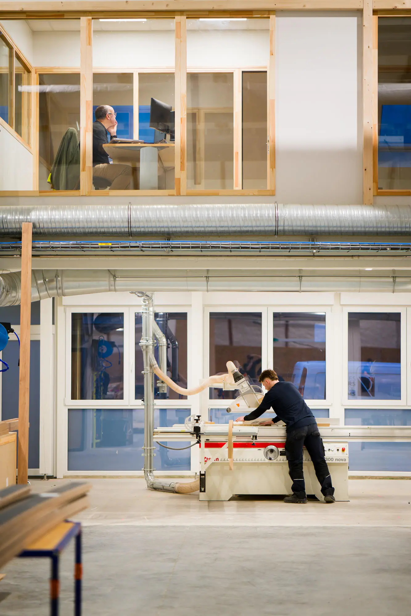 Machines de menuiserie en atelier — Les Ateliers de Reims