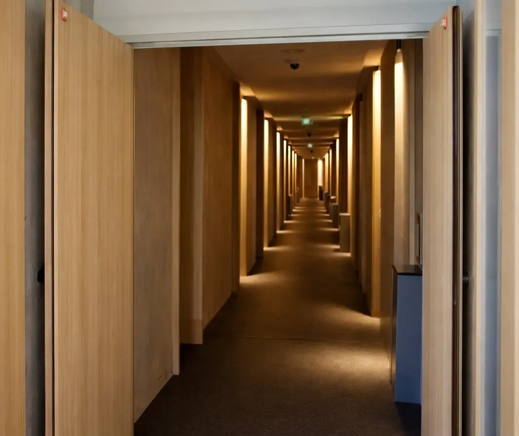 Menuiseries intérieures Hôtel Loisium Champagne, Mutigny — Les Ateliers de Reims