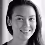 Laura Wu headshot photo.