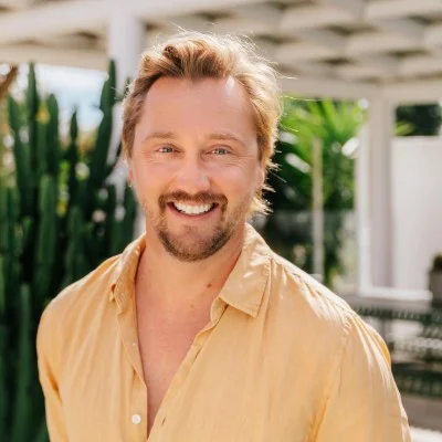 image of volunteerism in nature