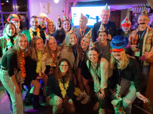 bedrijfsfeest, personeelsfeest, bedrijfsuitje, team uitje, bedrijfsfestival, gezelligheid met collega's pubquiz en spelshows