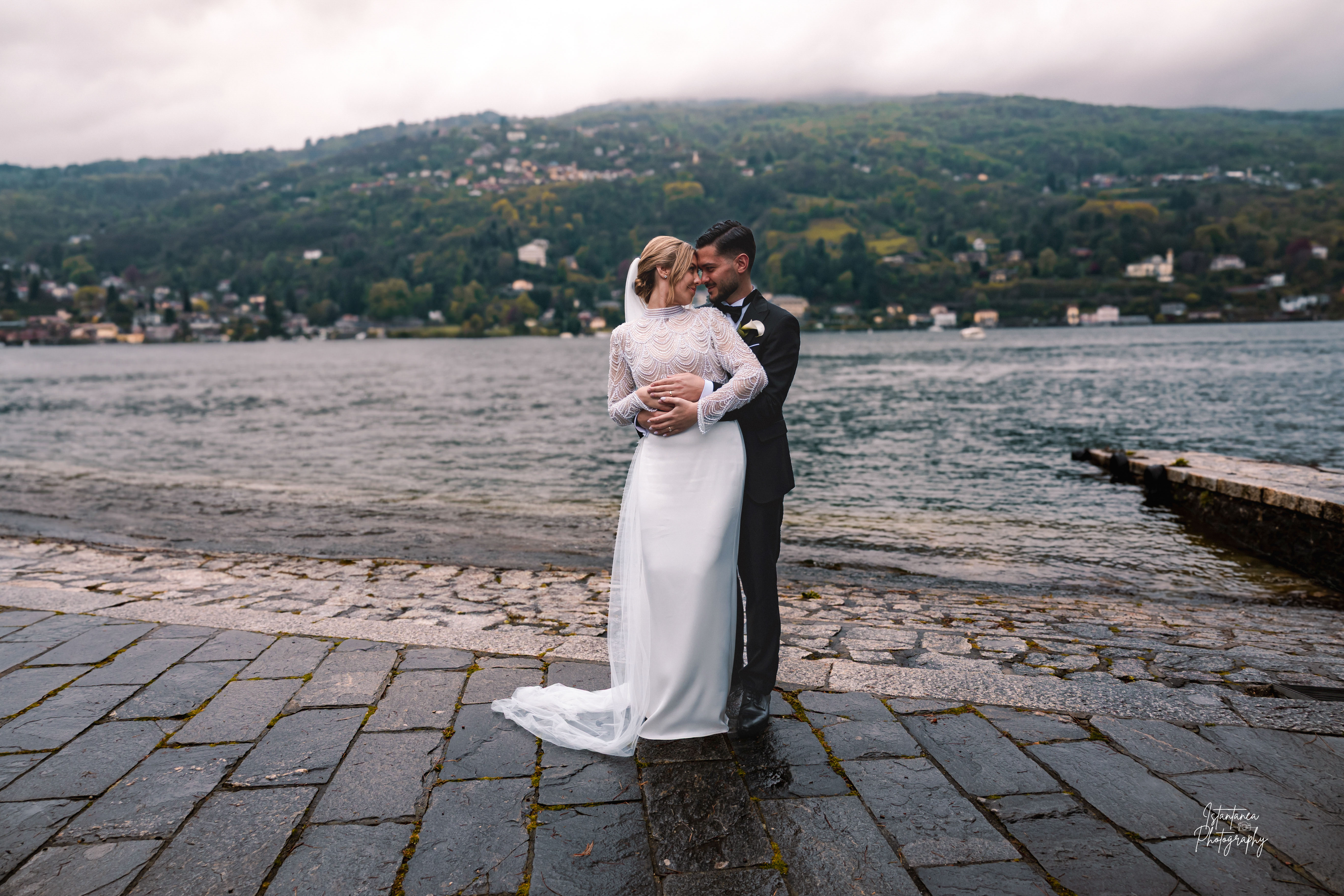 image of pharmacist preparing prescriptions