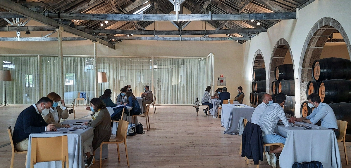 Sessão de ideação nas caves ferrerinha, sogrape, Porto.