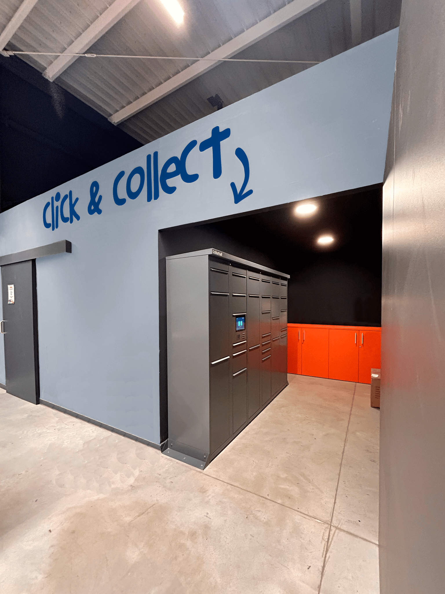 Smart Locker for Click&Collect at Animal Sapiens
