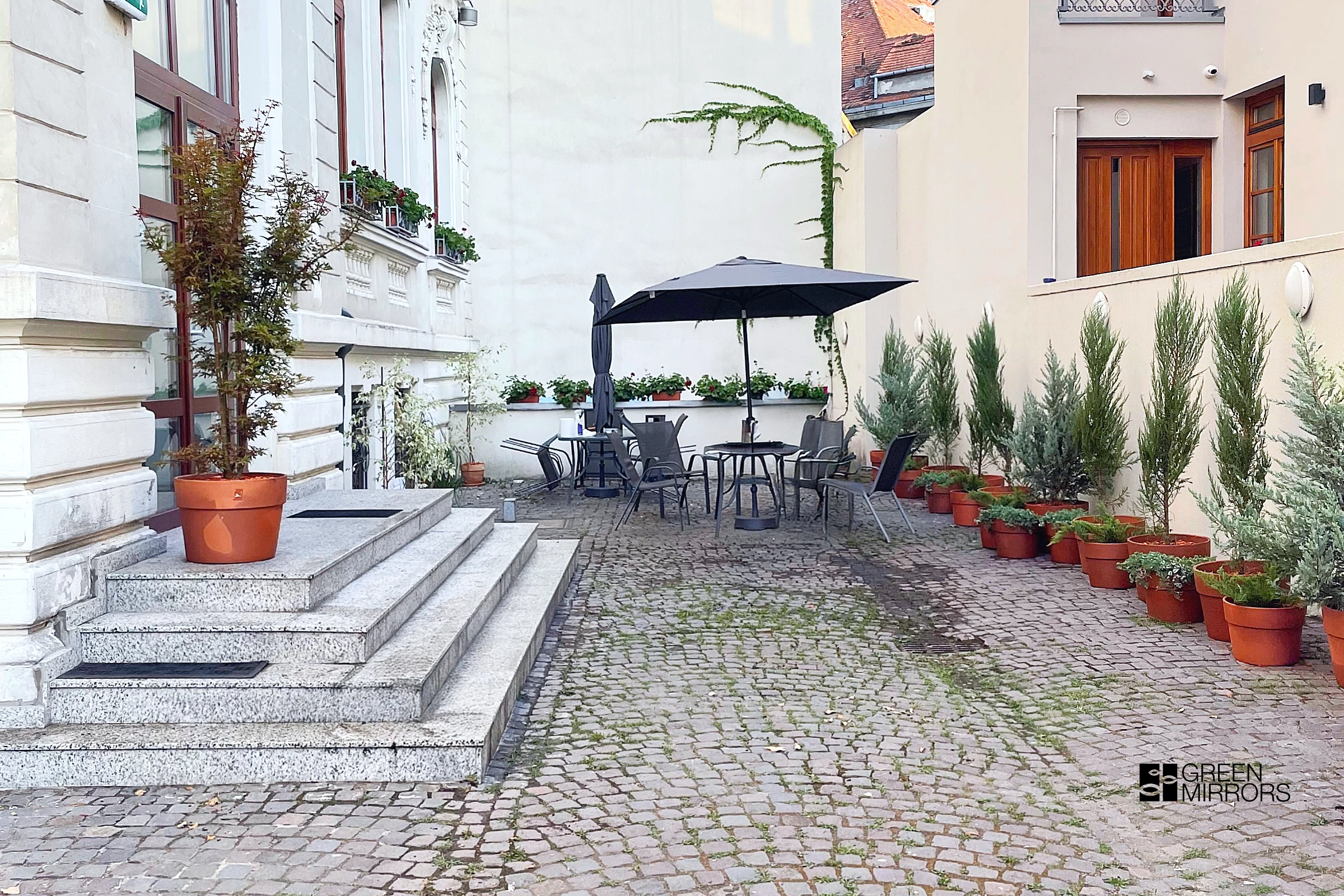 amenajare gradina exterioara by green mirrors