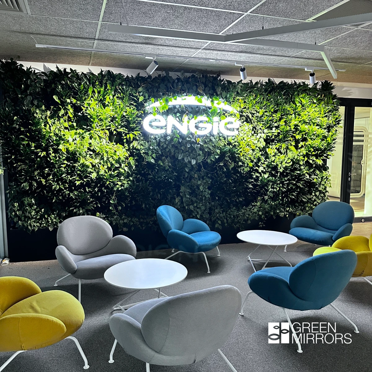 perete verde Green Mirrors plante tropicale engie romania