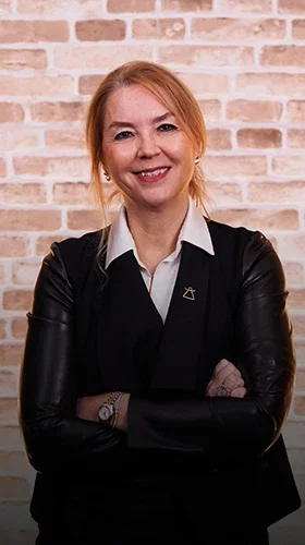 İdil Türkmenoğlu - İnsan Odaklı Liderlik Danışmanı