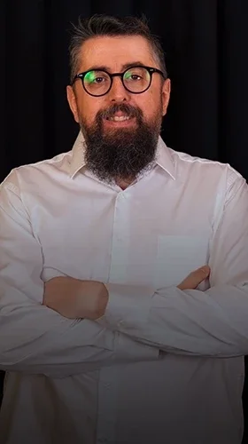 Akan Abdula - Davranış Ekonomisti & Karar Bilimci