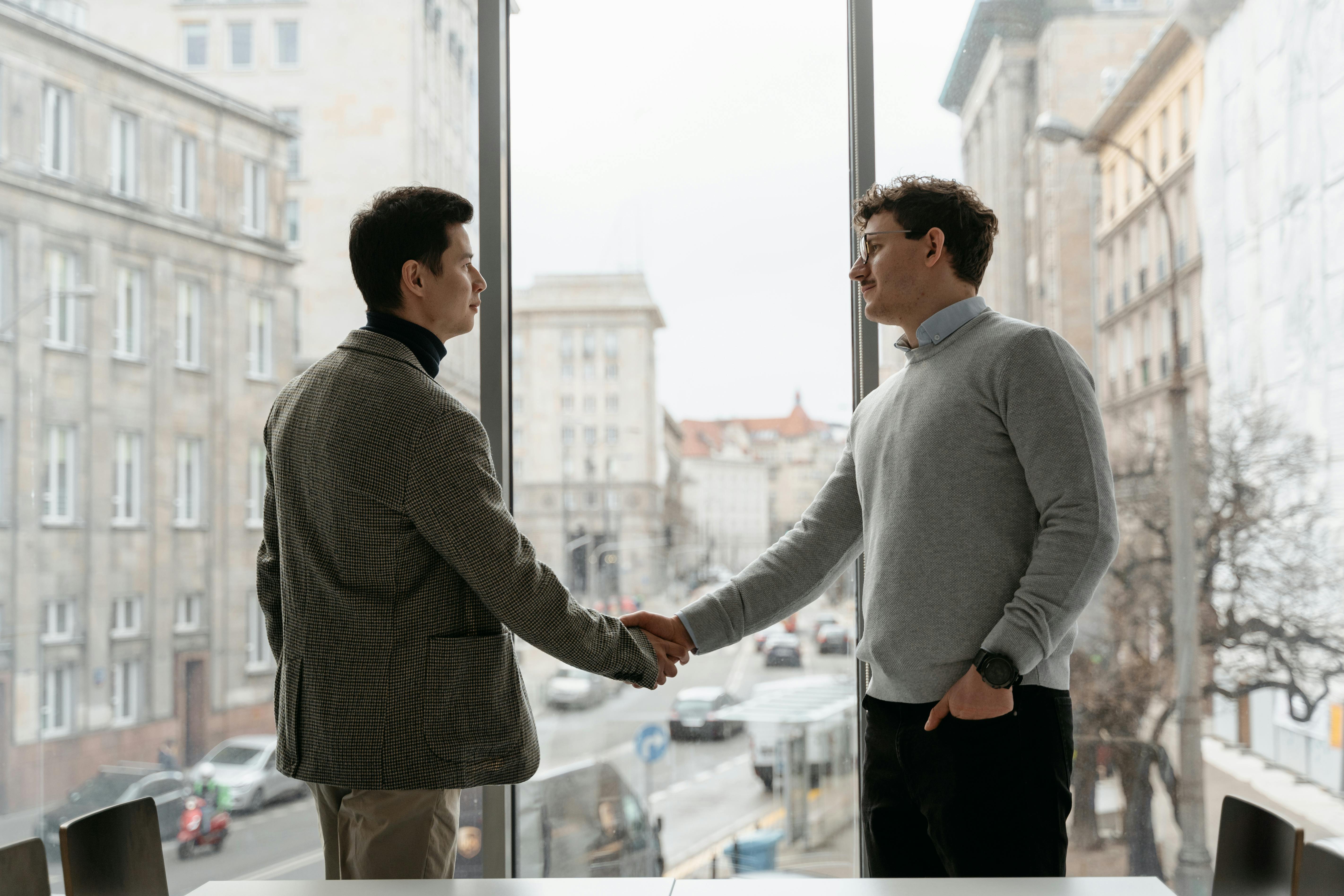 Negotiation in Focus: Moving Beyond Power Struggles to Create Value