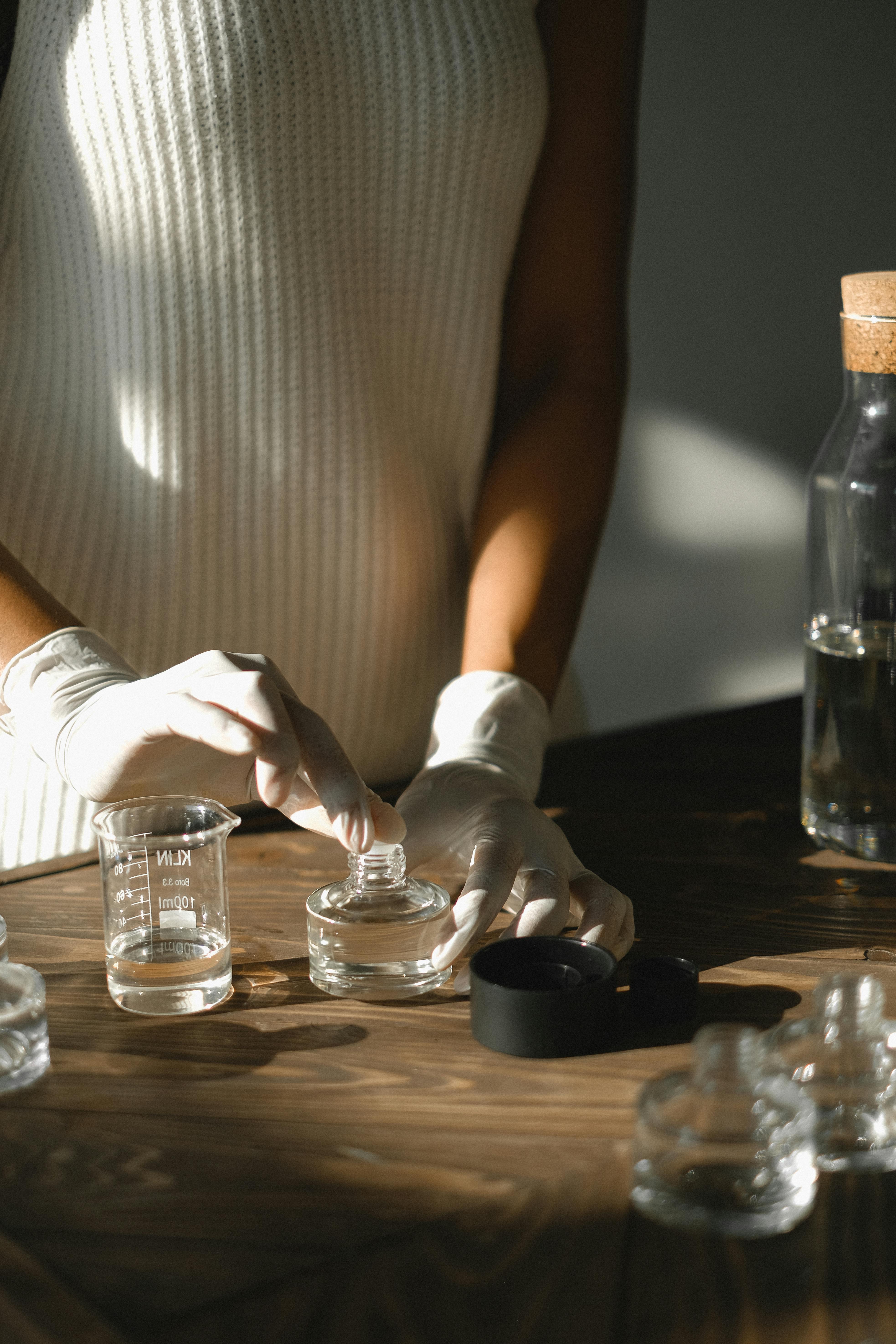Aligning Omnichannel Strategy and Working Capital for a Fine Fragrance House