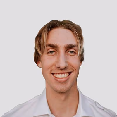 Peter Hewitt Headshot