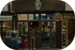 Eksterijer Popy Coffee Family kafeterije u ulici Požeška u Beogradu