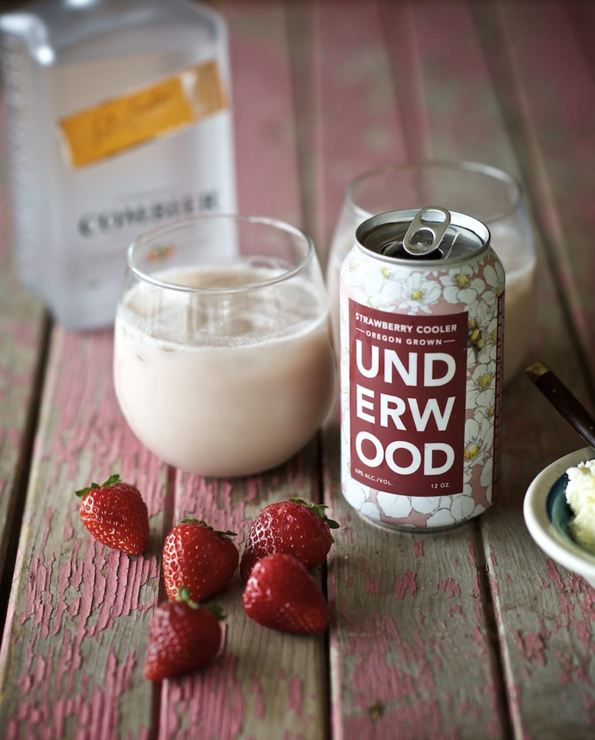 Strawberry Cooler Cocktail