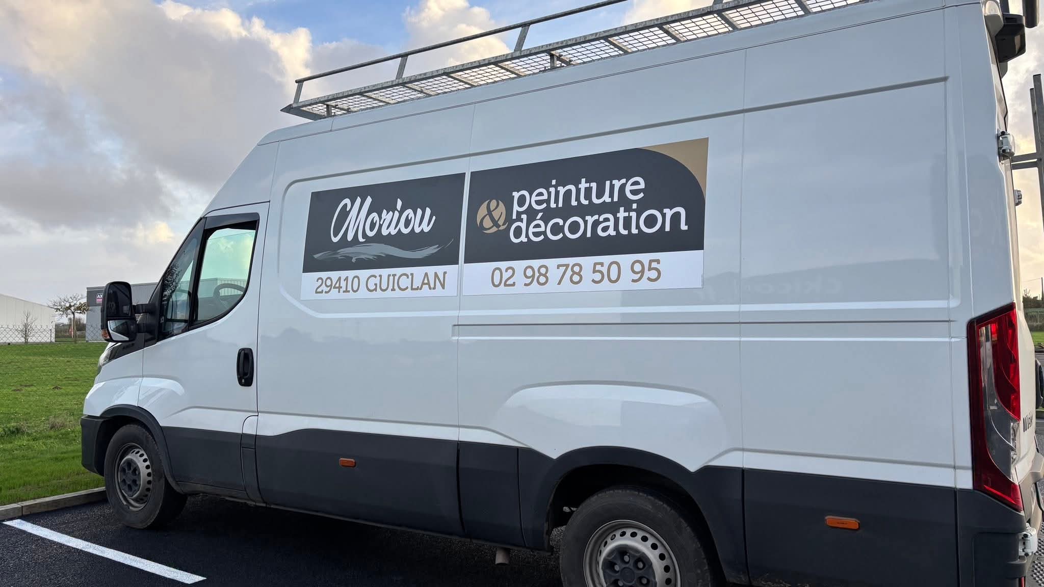 4 photo d'un chantier de sols murs et peinture moriou peinture