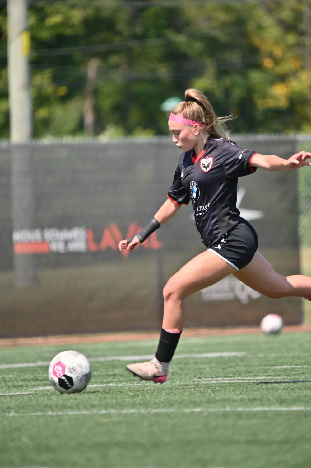 Joueuse de l’AS Laval en match compétitif U13+
