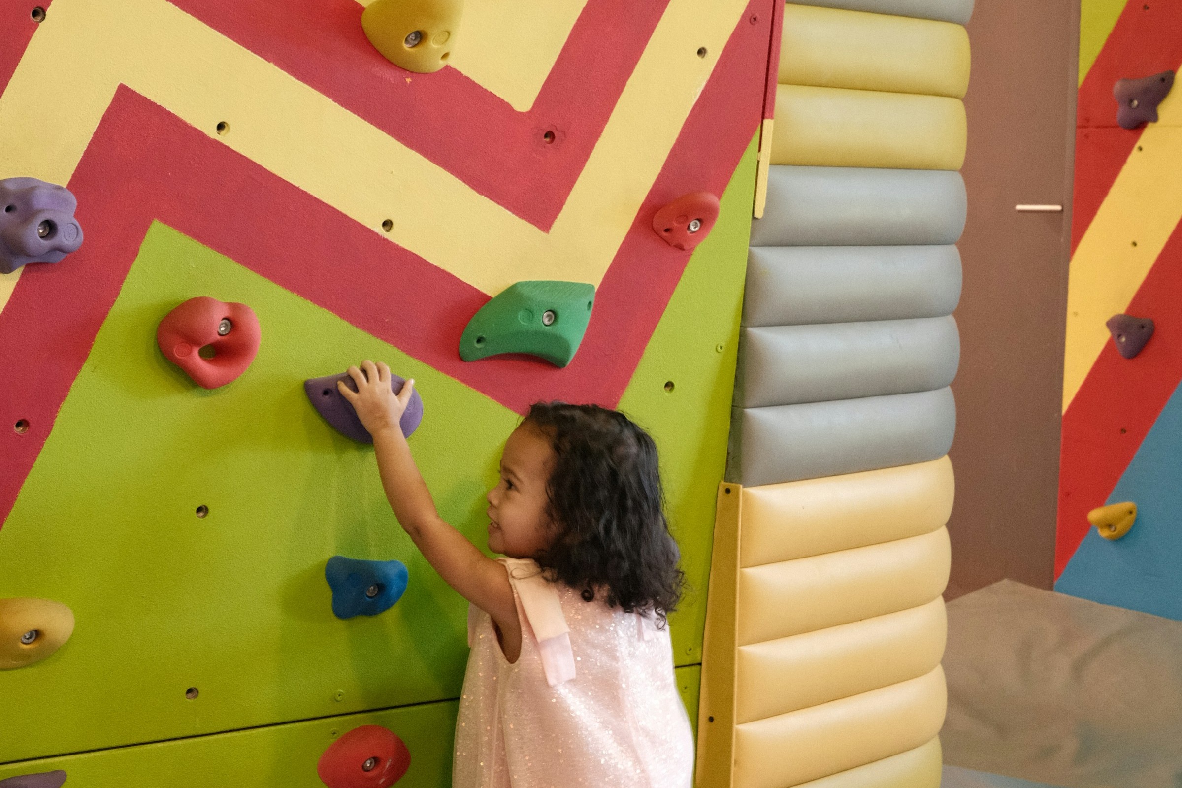 Indoor climbing wall