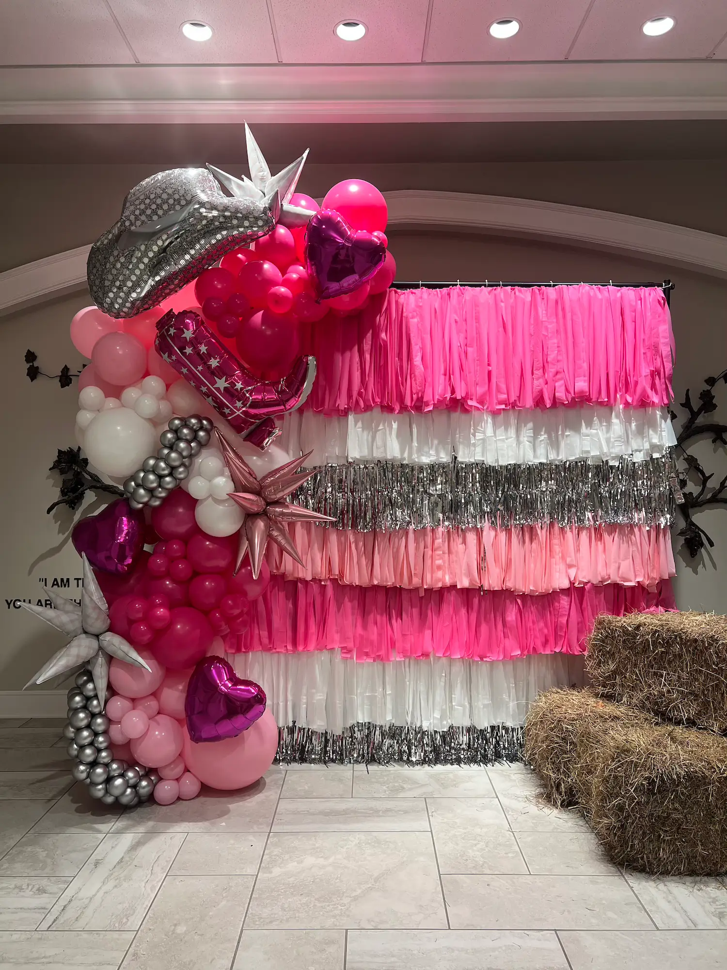 Balloon Garland Dallas | The Party On The Yard