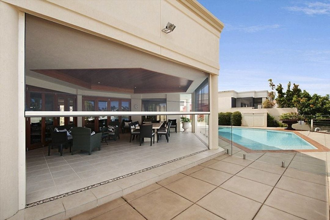 Phantom Screen outdoor blinds