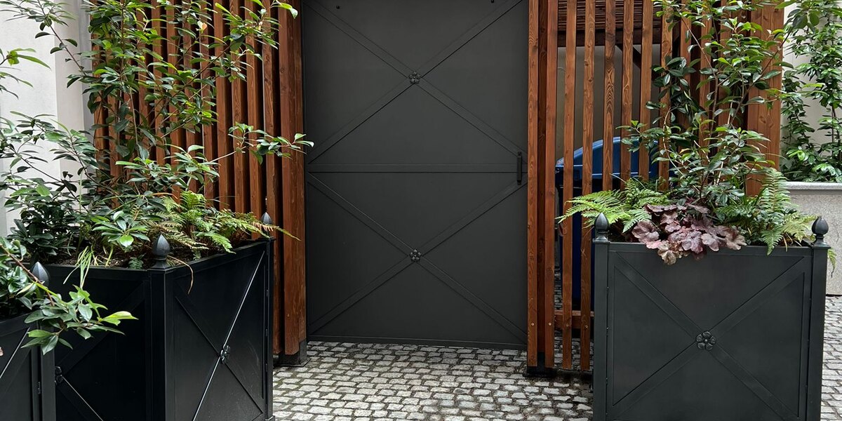 Custom steel entrance door in Prague