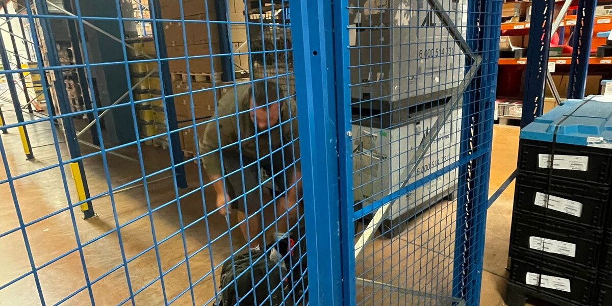 Industrial steel safety cage and support frames for JIPOCAR – detail