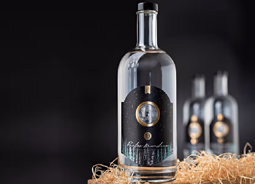 The Moonshiner - Schnapps Label