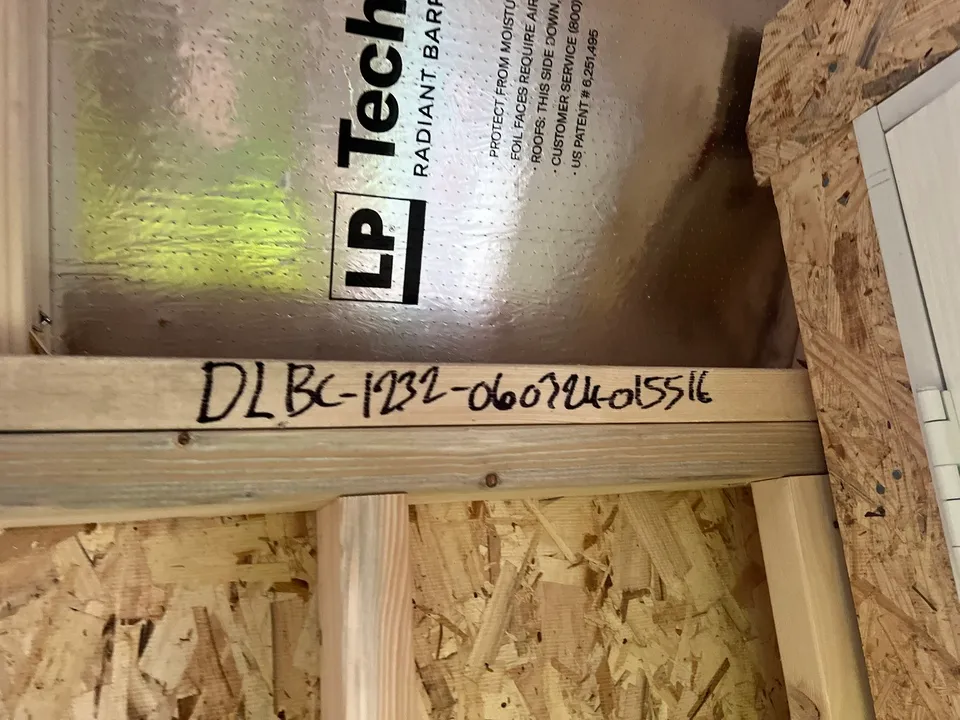 DELUXE LOFTED BARN CABIN 12 x 32