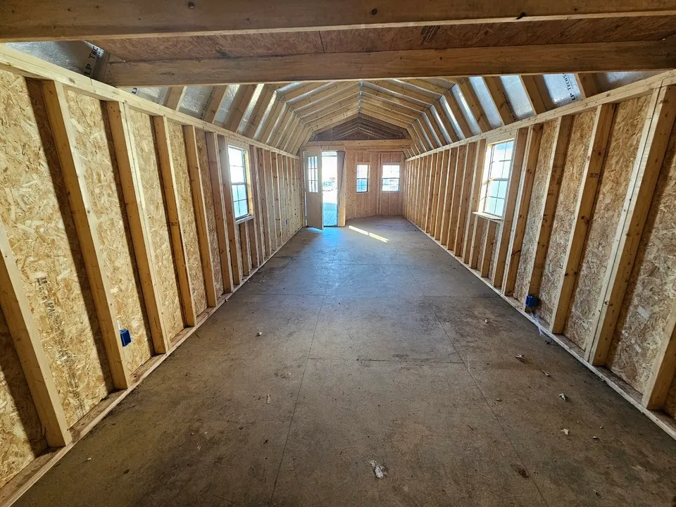 DELUXE LOFTED BARN CABIN 12x40