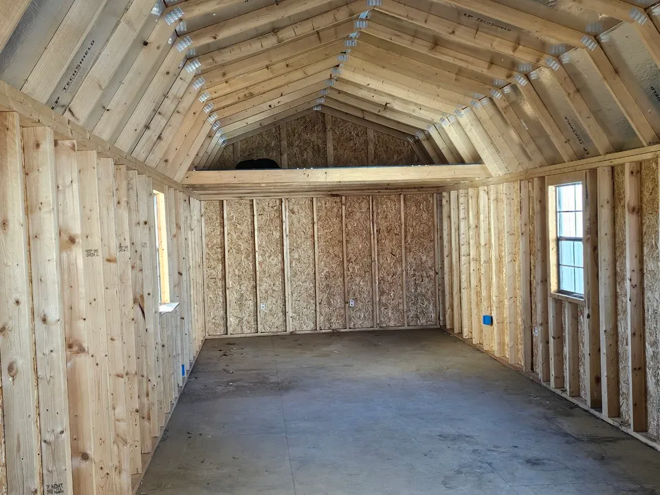 DELUXE LOFTED BARN CABIN 12x40