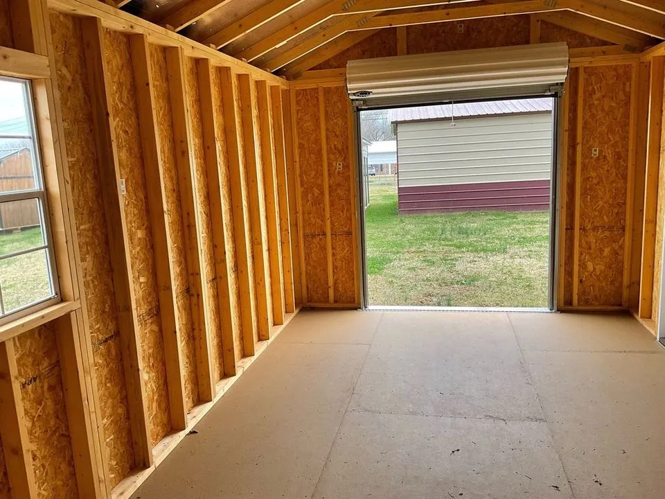 GARAGE 12 x 20
