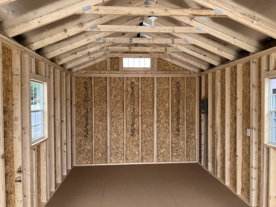 GARAGE 12 x 20