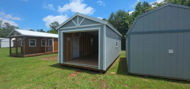GARAGE 12 x 24