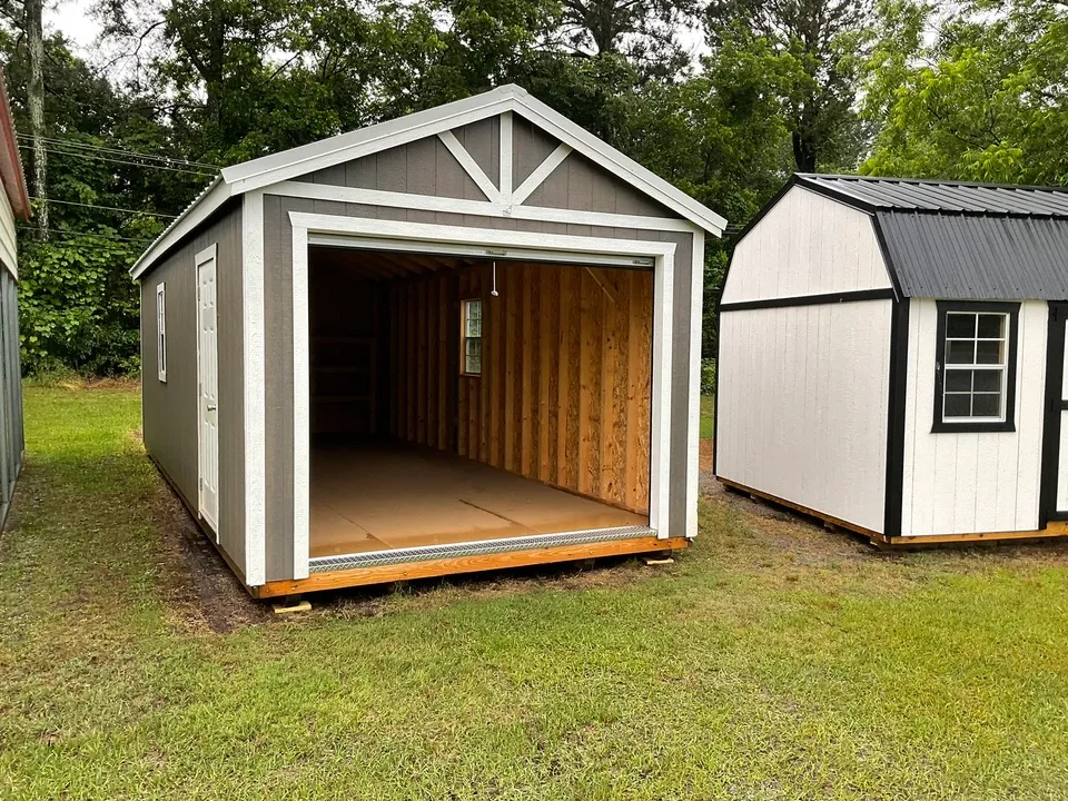 GARAGE 12 x 28