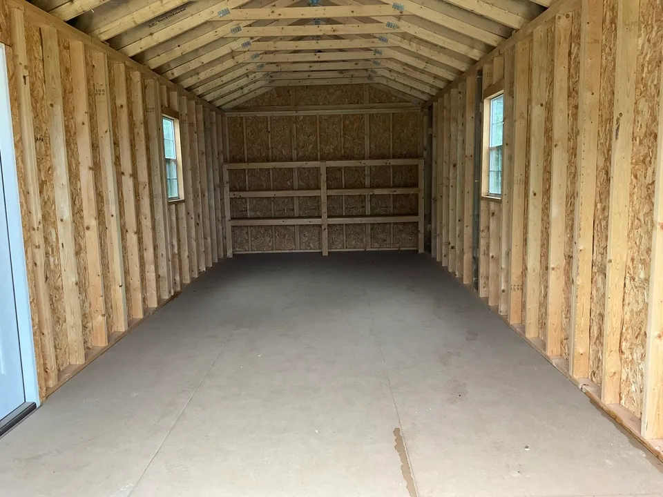 GARAGE 12 x 28