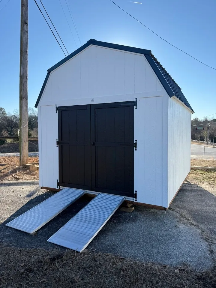 LOFTED BARN 10 x 12