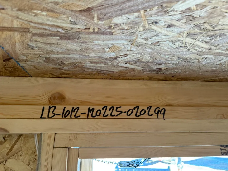 LOFTED BARN 10 x 12