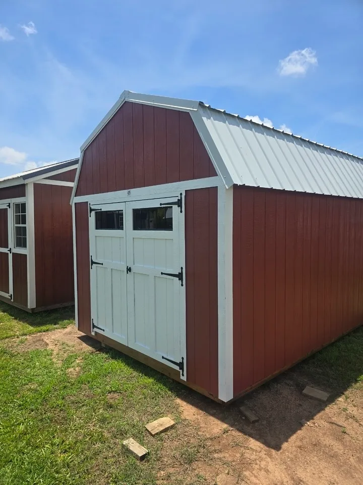 LOFTED BARN 10x16