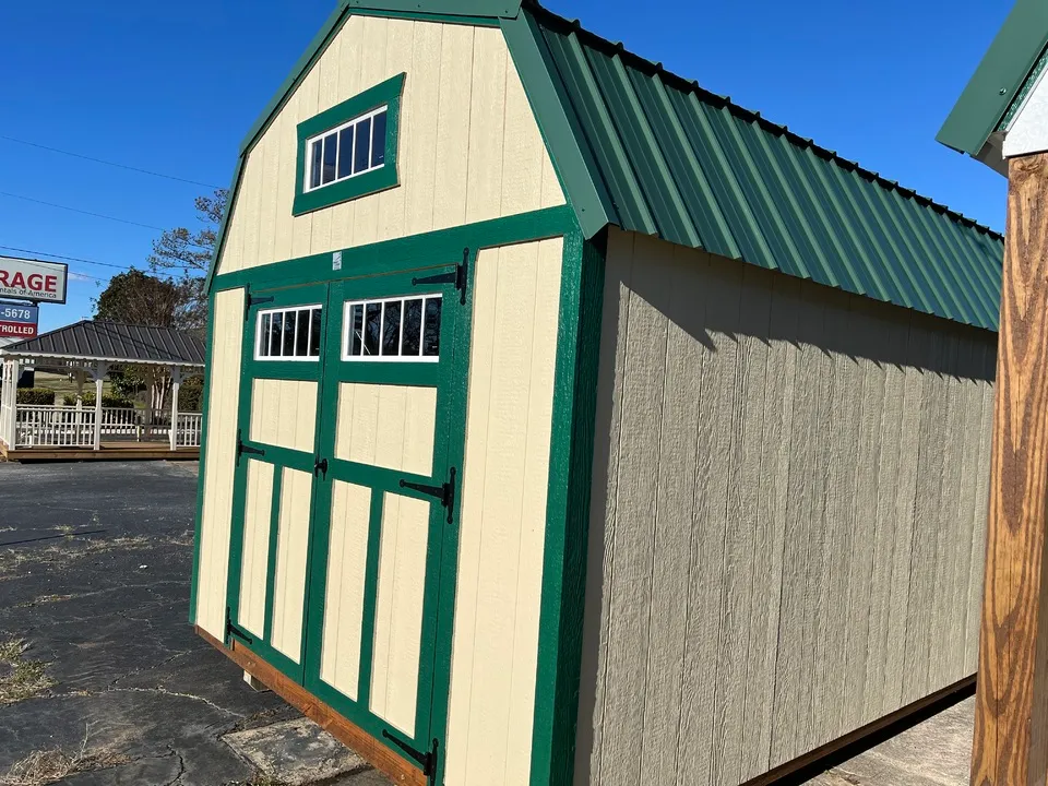 LOFTED BARN 10 x 20