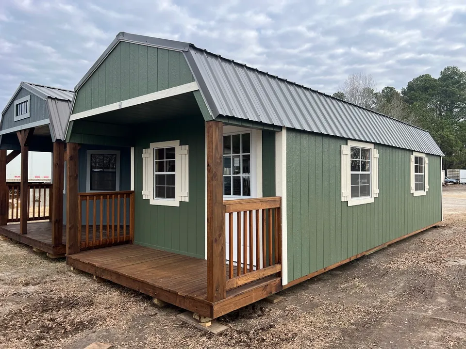 LOFTED BARN CABIN 12 x 32