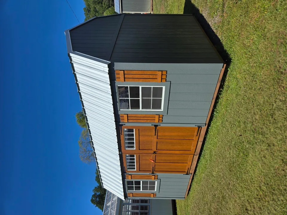 SIDE LOFTED BARN 10 x 16