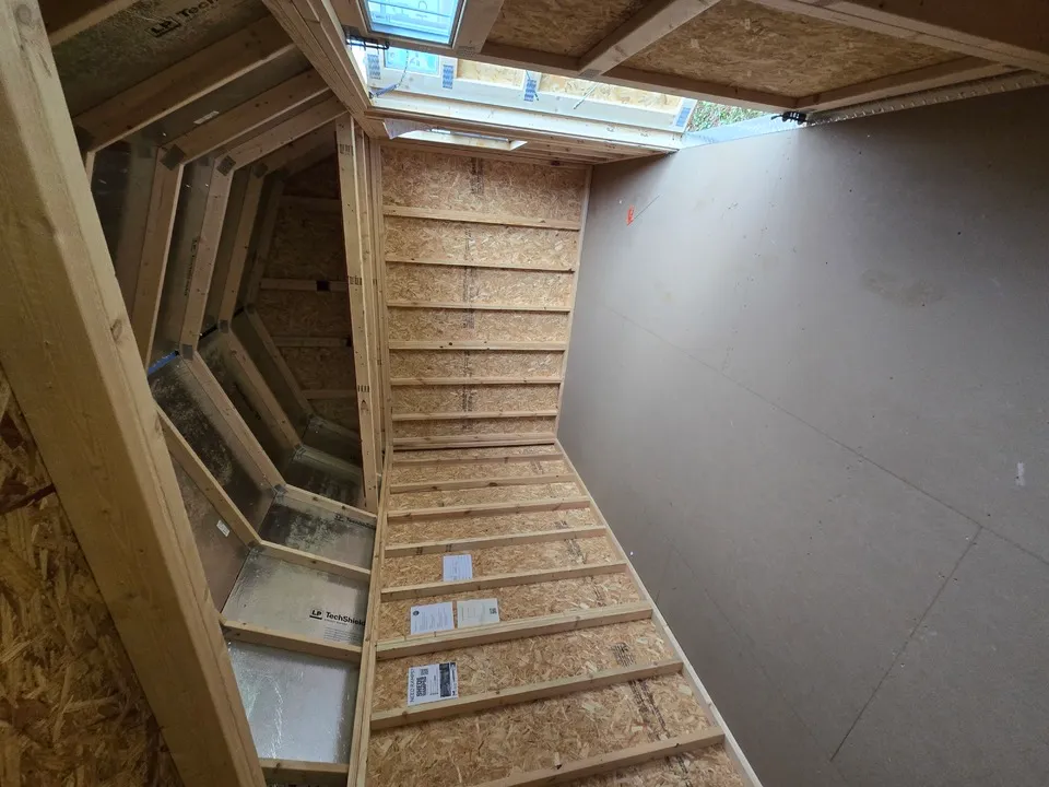SIDE LOFTED BARN 10 x 16