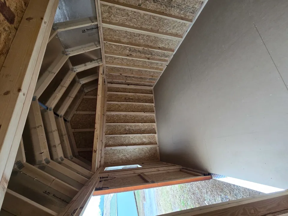SIDE LOFTED BARN 10 x 16