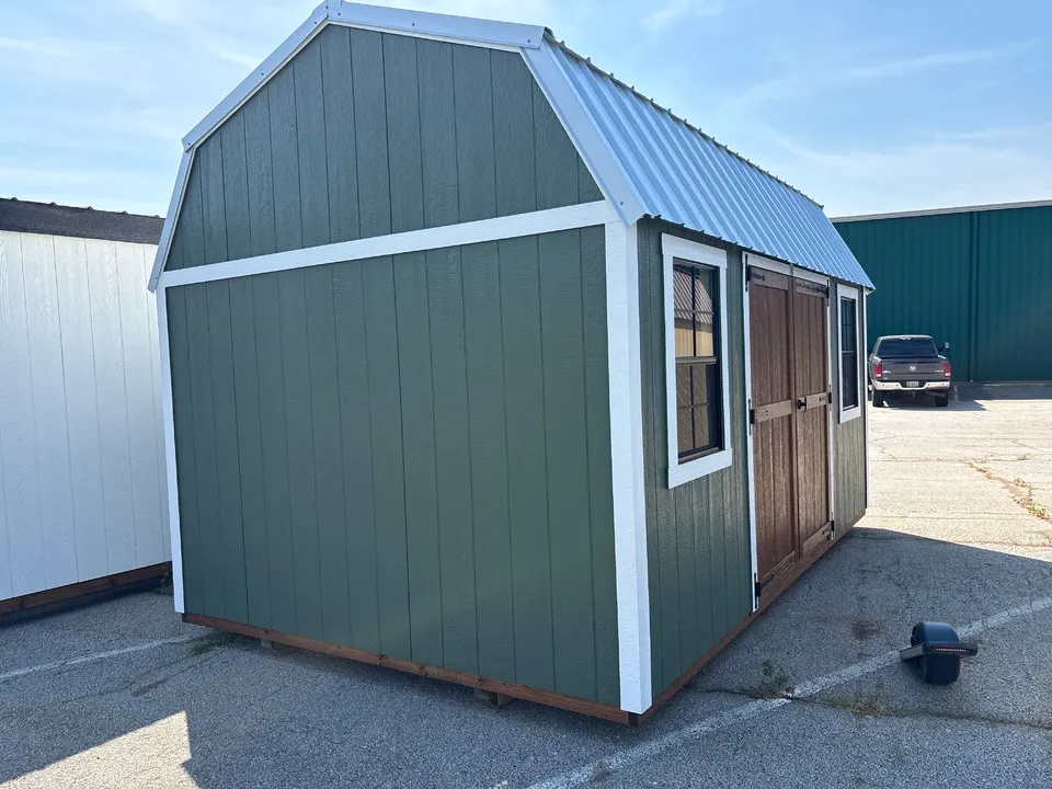 SIDE LOFTED BARN 10 x 16