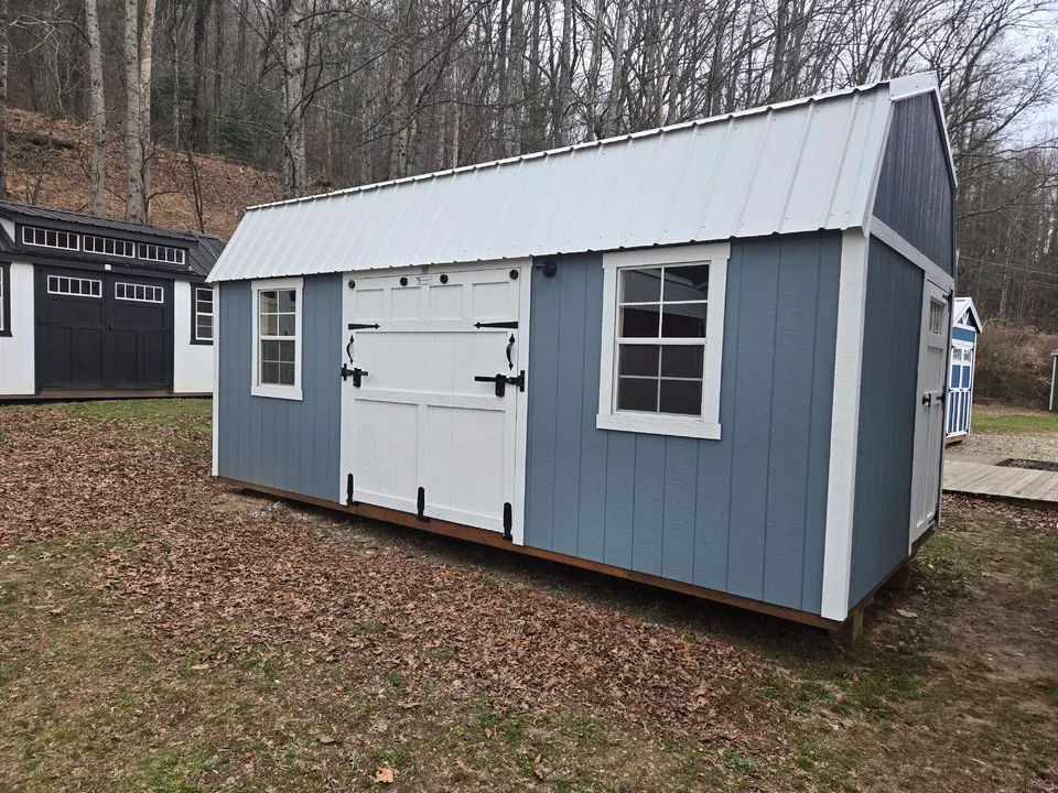 SIDE LOFTED BARN 10 x 20
