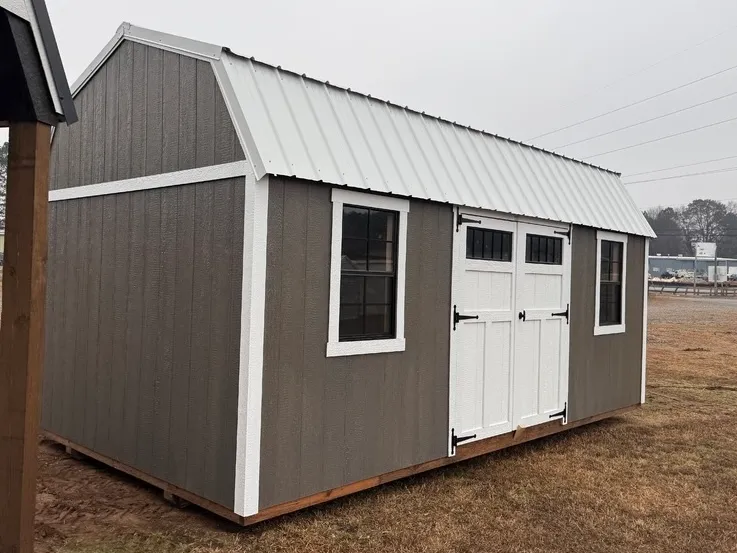 SIDE LOFTED BARN 10 x 20