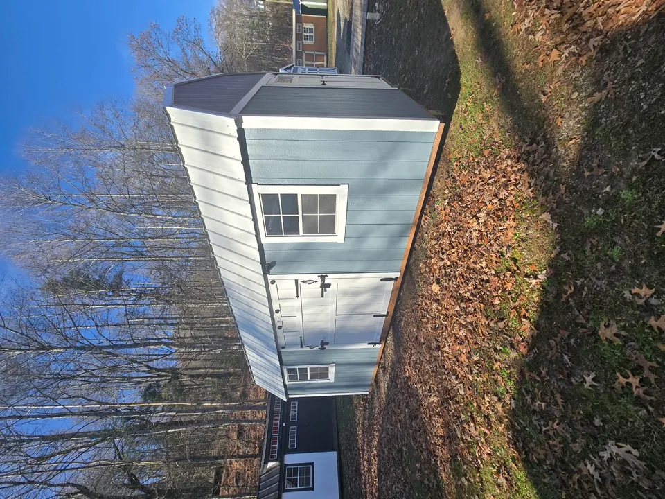 SIDE LOFTED BARN 10 x 20