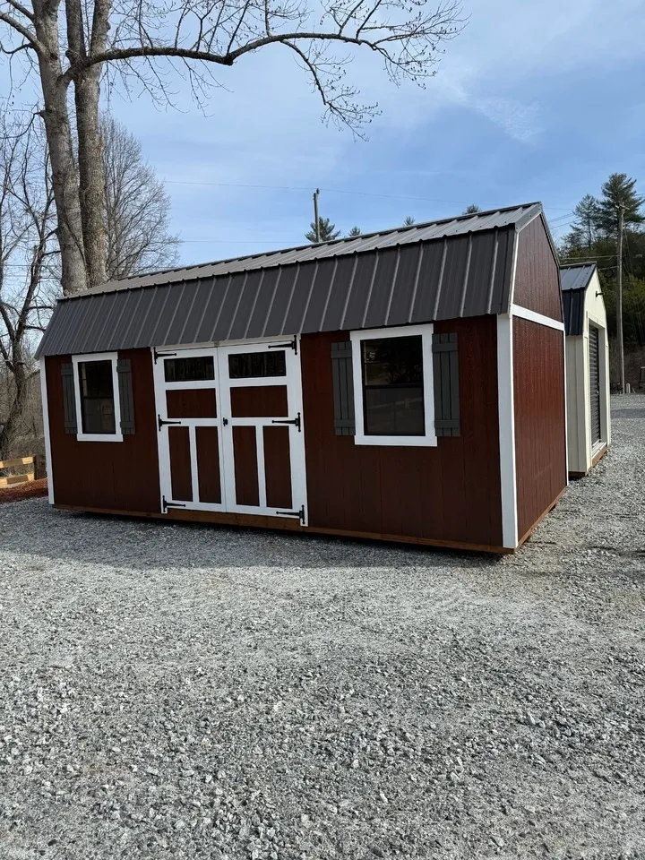SIDE LOFTED BARN 10 x 20